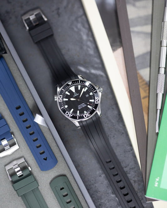Premium Fitted FKM Rubber Strap - For Omega Seamaster Black