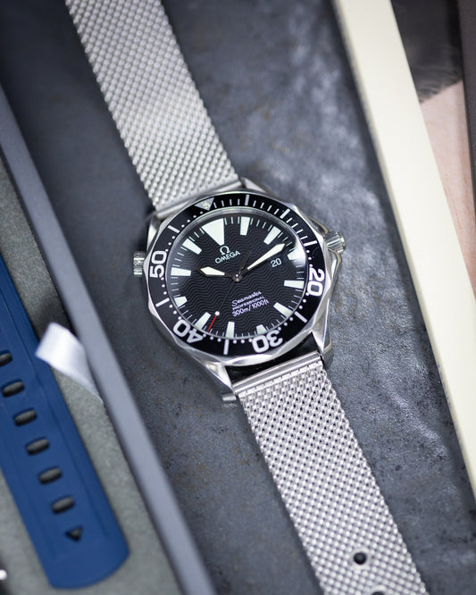 Premium Milanese Bracelet with Deployment Clasp 20mm