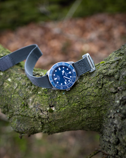 The Adventurer - Ribbed Nylon Single Pass Hook and Loop Watch Strap - Dark Grey