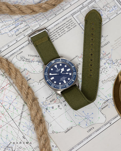 The Nomad Canvas Single Pass - Deployment Clasp - Green