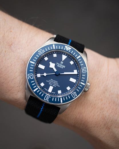 The Adventurer Elastics - Single Pass Hook and Loop Watch Strap - Black Blue