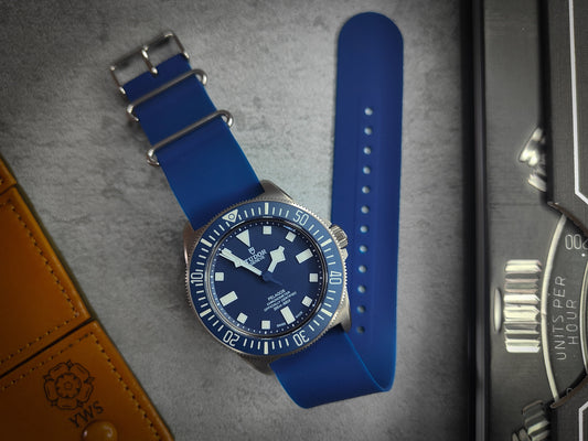 Premium Rubber Ocean Blue Single Pass One Piece Watch Strap - Blue